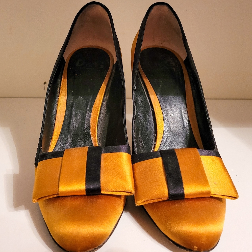 D&G by Dolce & Gabbana Gold heels